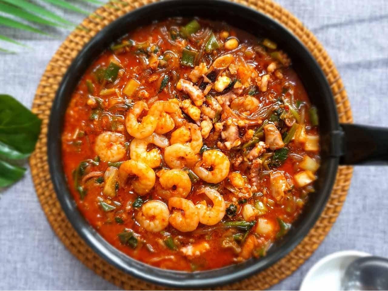 Naksae (Stir-fried Octopus & Shrimp)