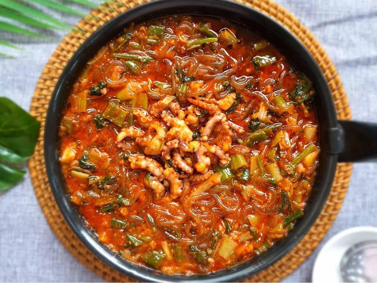 Stir-fried octopus