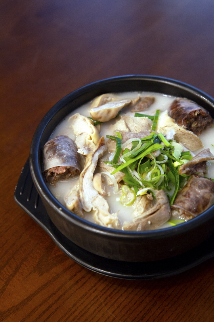 Mixed and Rice Soup (Meat + Sundae + Offal)