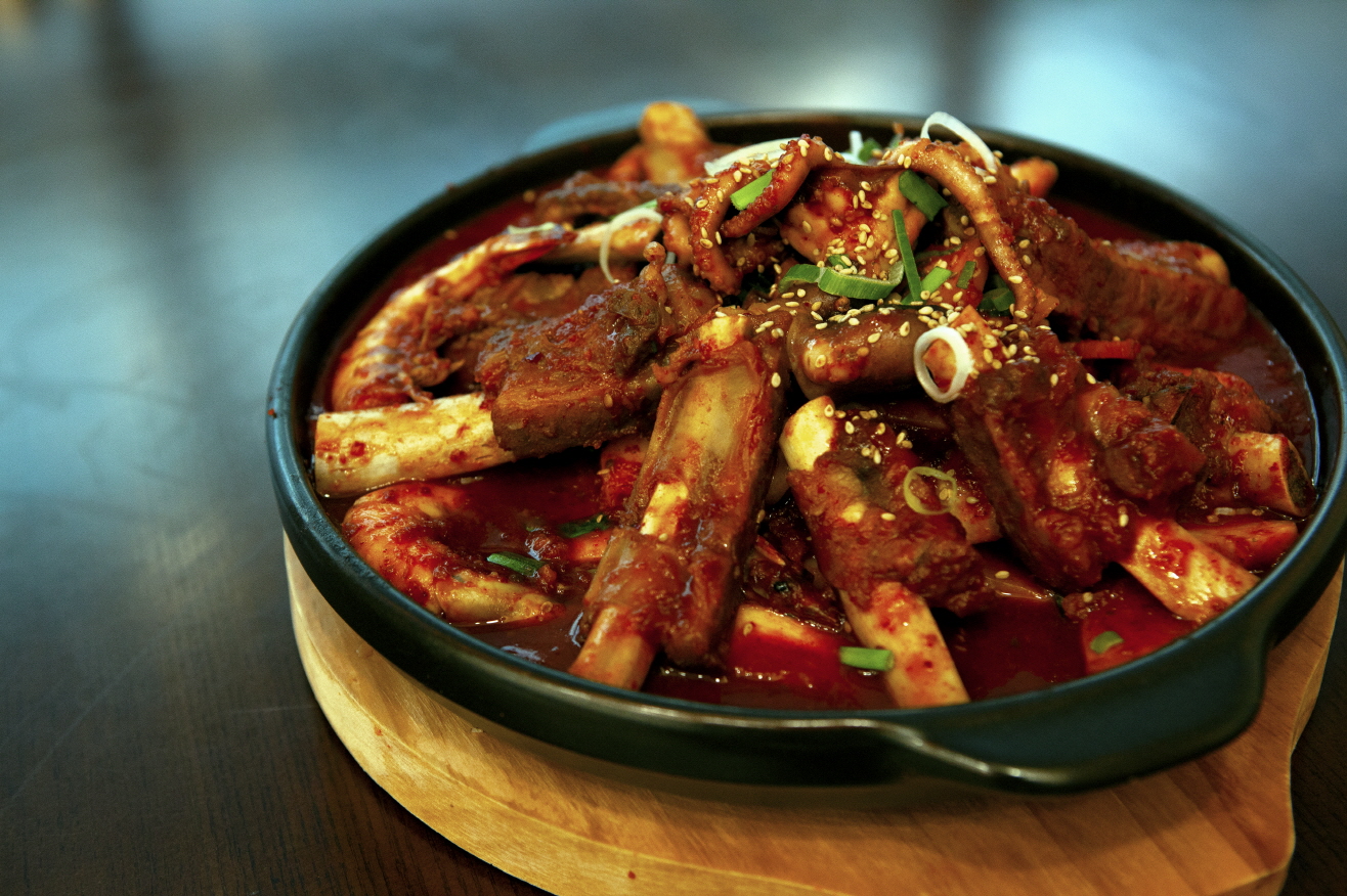 Braised Seafood and Galbi Medium
