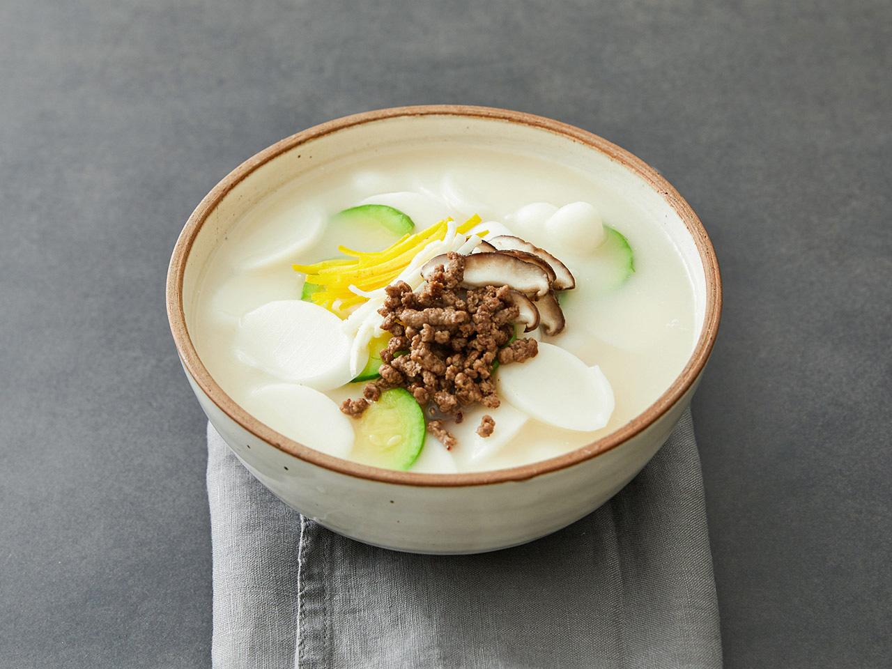Sliced Rice Cake Soup