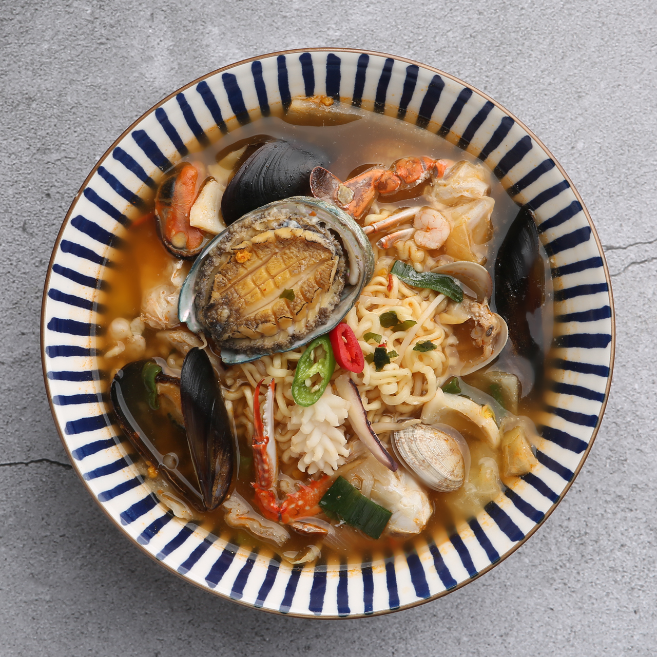 Seafood Ramen with Live Abalone from Wando