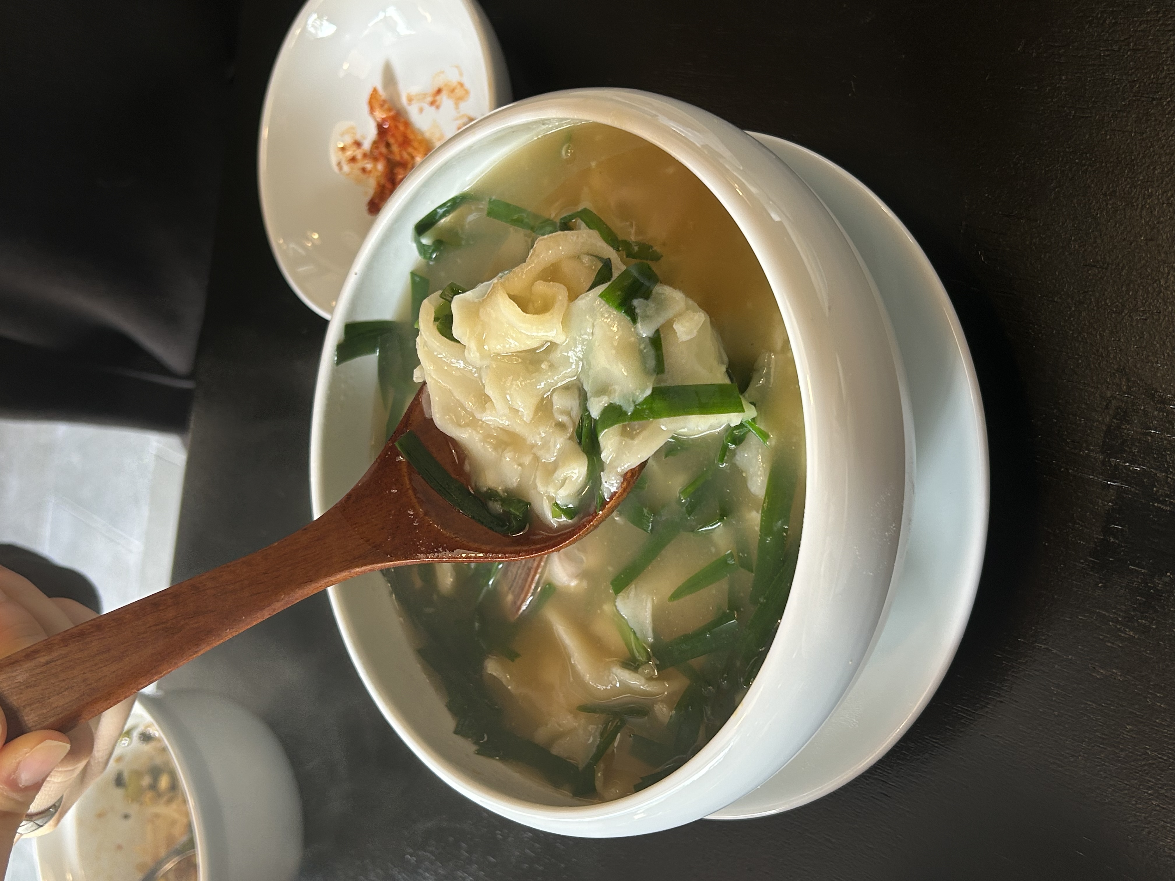Han-pulled Dough Soup with Chives