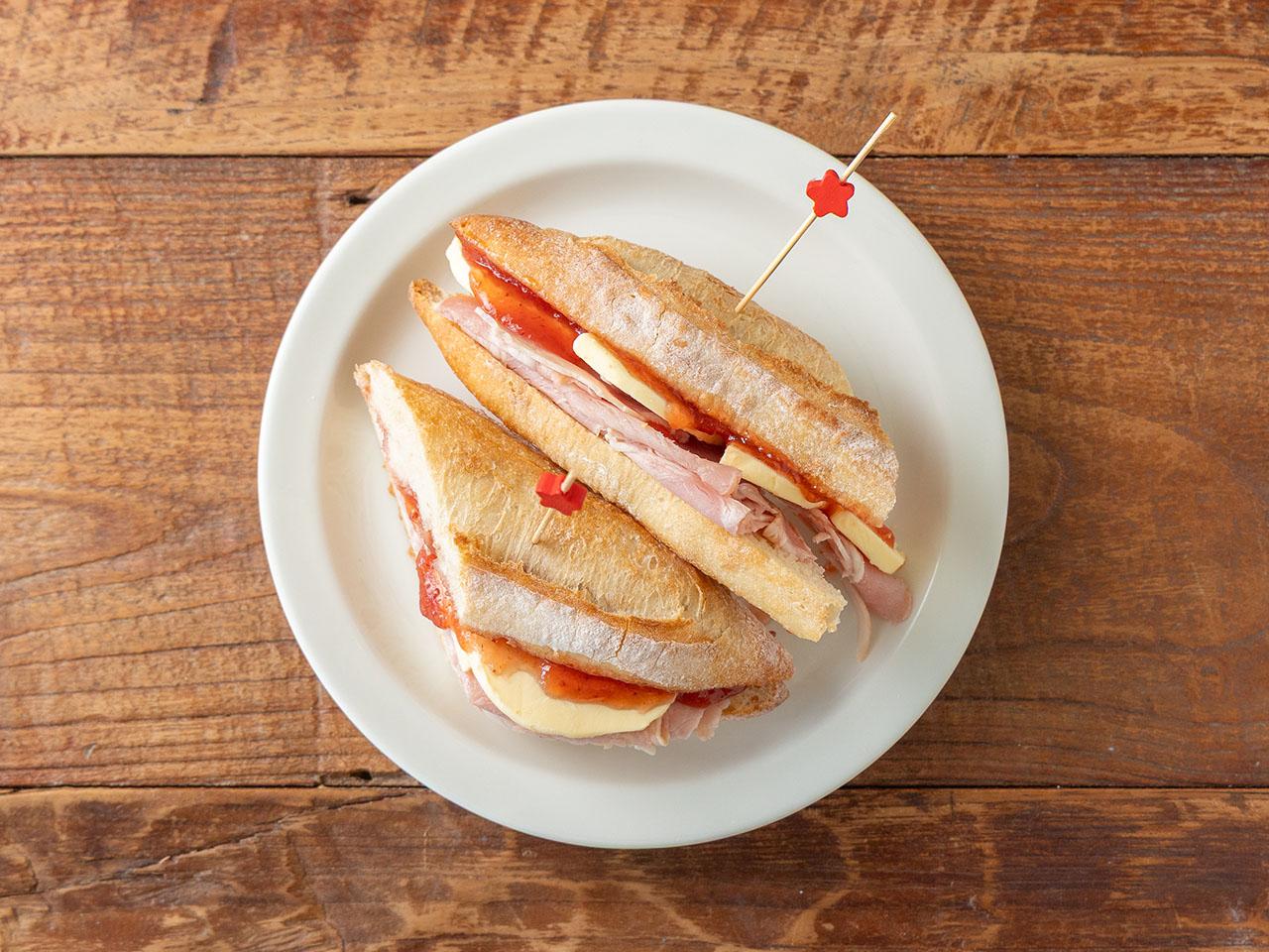 Strawberry jam, Jambon-beurre, Baguette