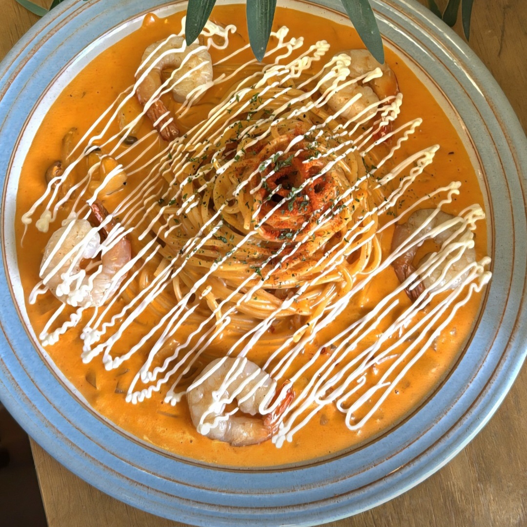 Shrimp and Spicy Chicken Flavor Instant Noodles Sauce Rosé Pasta