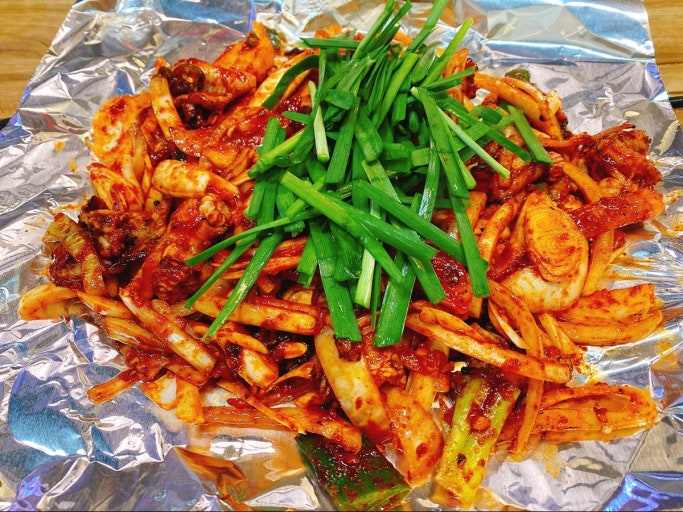 Briquette-grilled Seasoned Hagfish