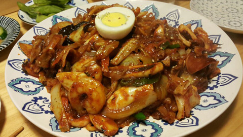 Stir-fried Seafood Noodles