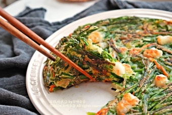 Shrimp, Seafood and Chive Pancake