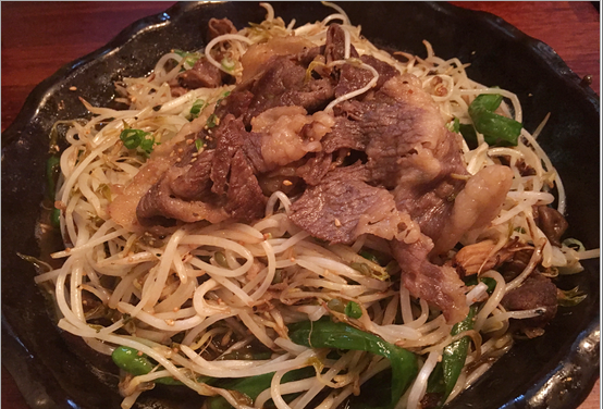 Stir-fried Beef Brisket with Mung Bean Sprouts