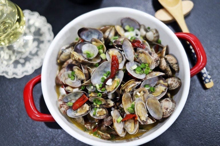 Steamed Manila Clams with Sake