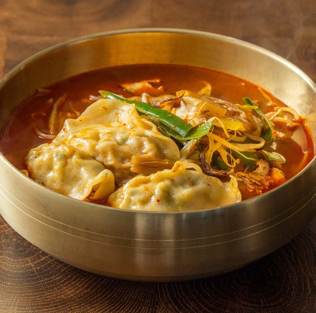 Spicy Beef Soup with Mandu