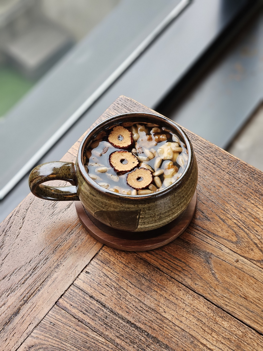 Black ginger tea
