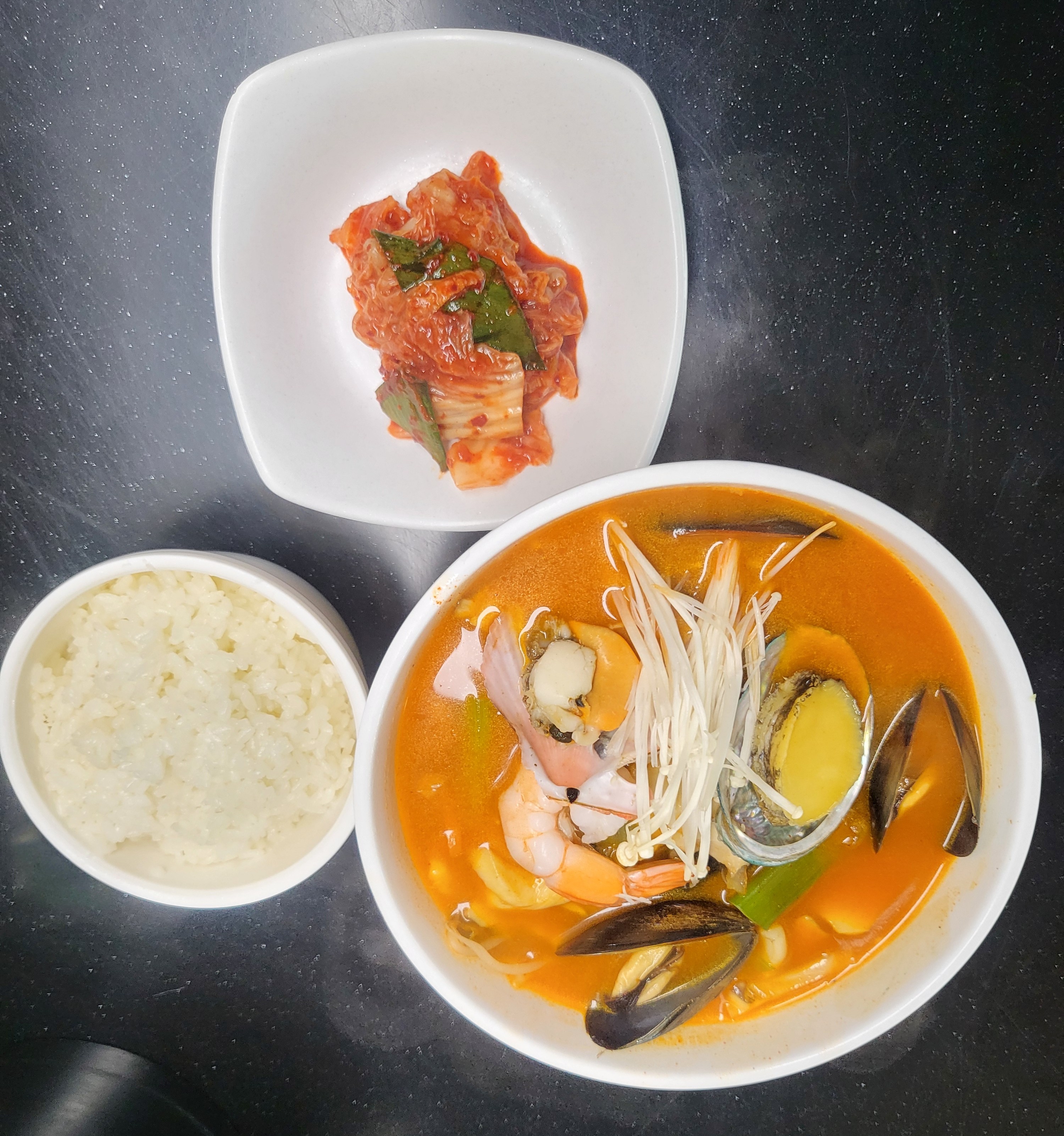 Spicy Seafood and Rice Soup with Seafood