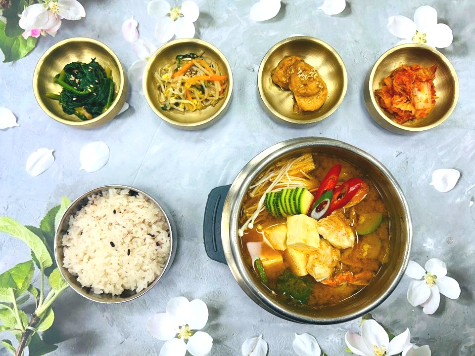 Gijang Seafood Soybean Paste Jjigae