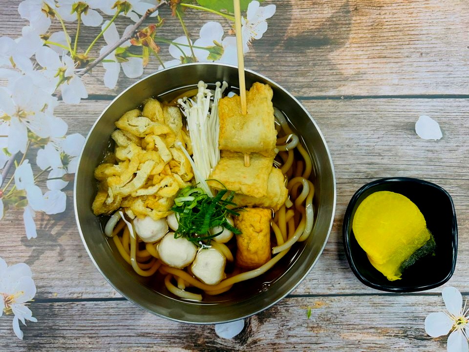 Fish Cake Hot Pot Udon