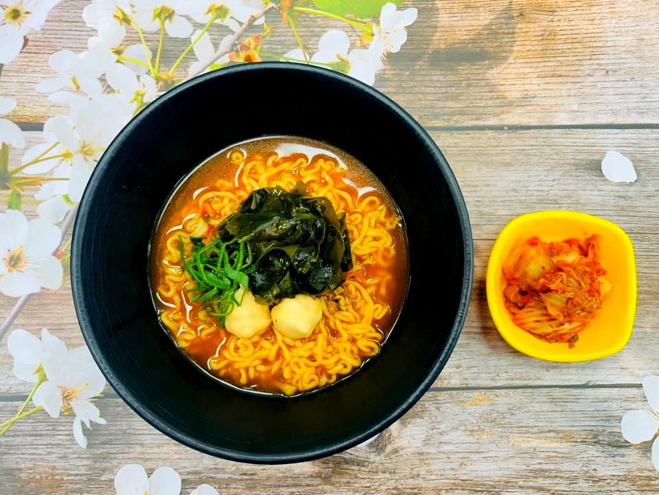 Premium Gijang Laver Instant Noodles