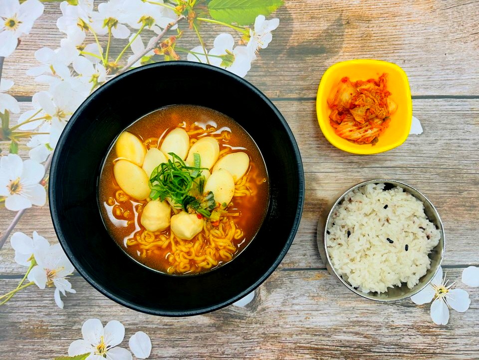 Rice Cake Instant Noodles Set Menu