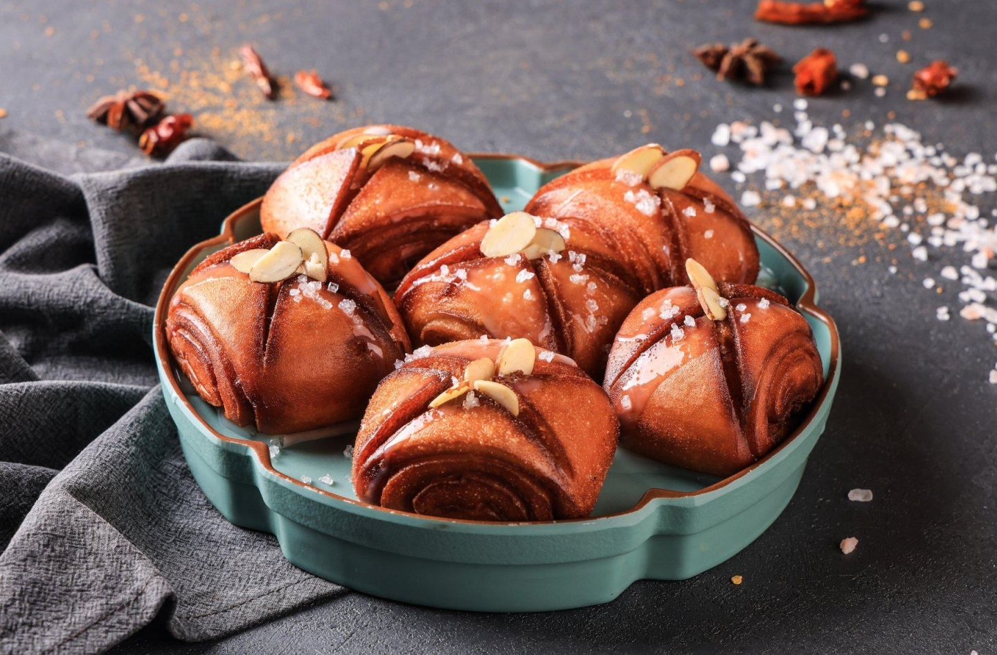 Condensed Milk Chinese Flower Bun