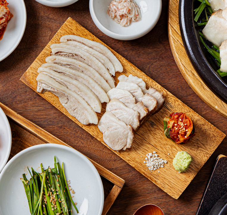 Kimchi Cabbage Wraps with Pork Taster